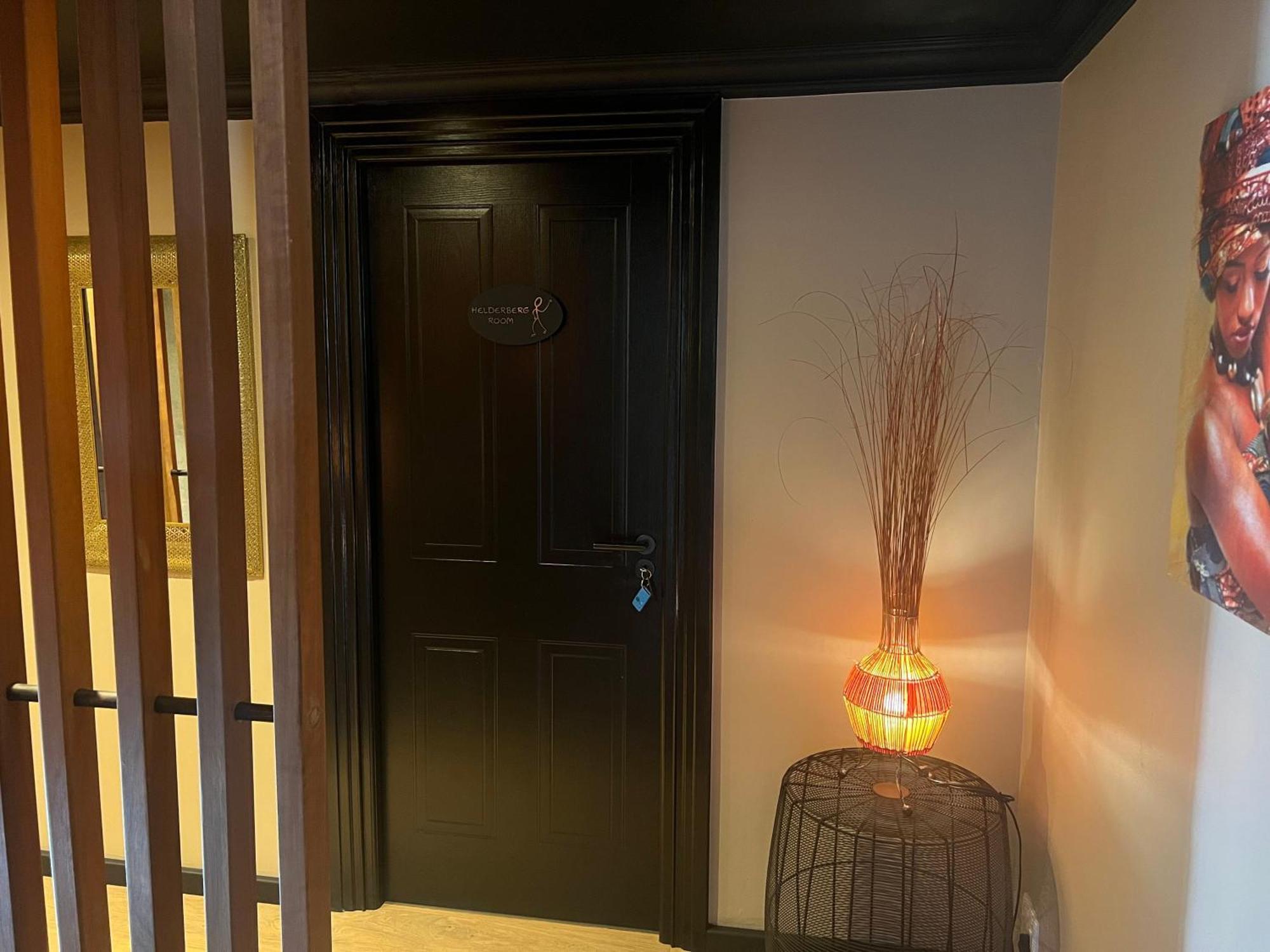 Yebo Boutique Guesthouse Somerset West Eksteriør billede